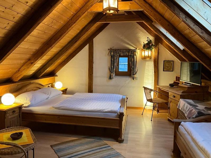 קולמבאך Landhotel Schwaerzhof מראה חיצוני תמונה